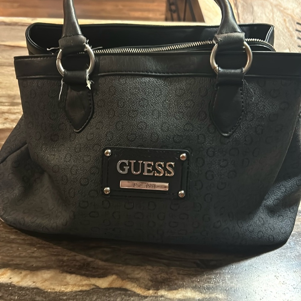 Women’s Guess Bag